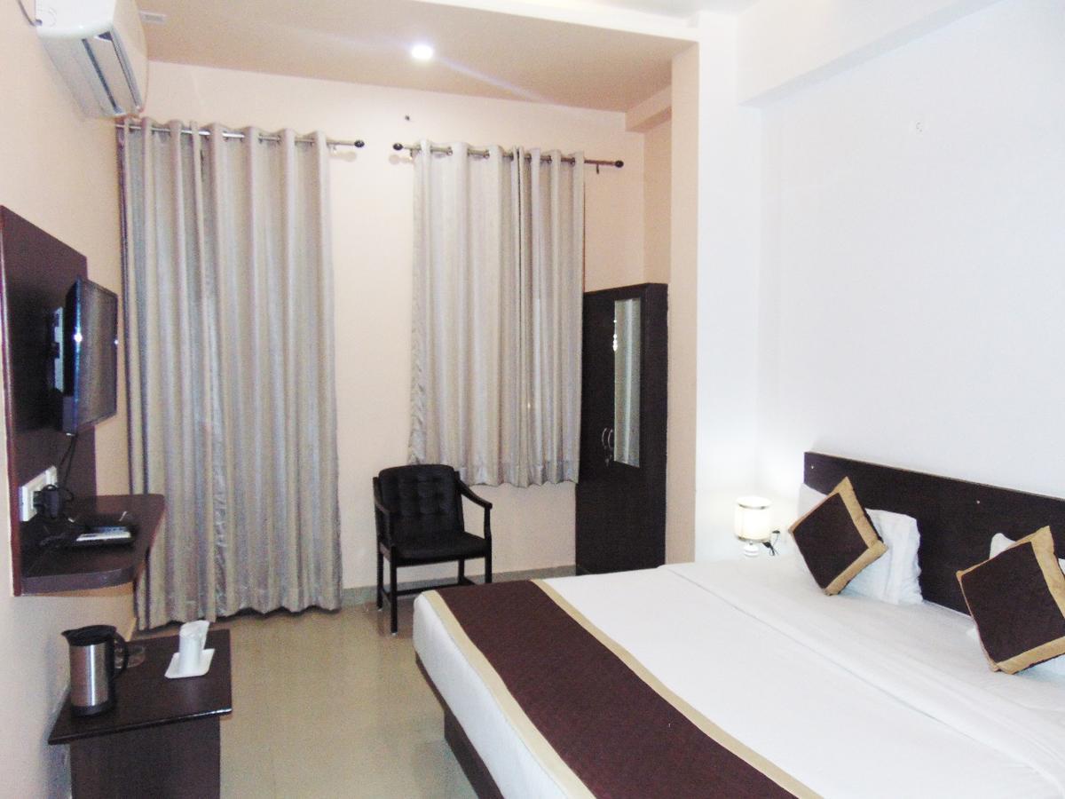 Makrana Raj Hotel Sikar Экстерьер фото