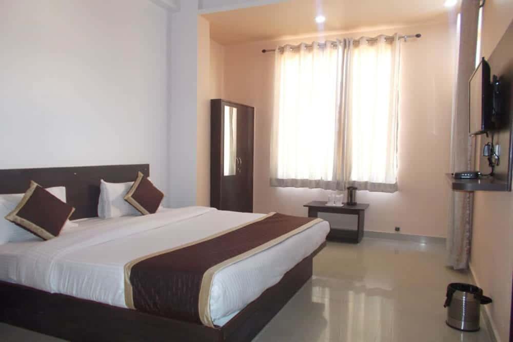 Makrana Raj Hotel Sikar Экстерьер фото