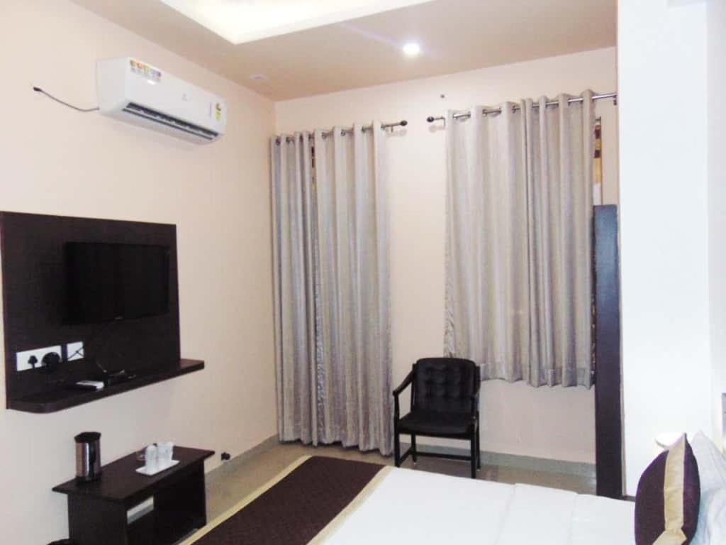 Makrana Raj Hotel Sikar Экстерьер фото